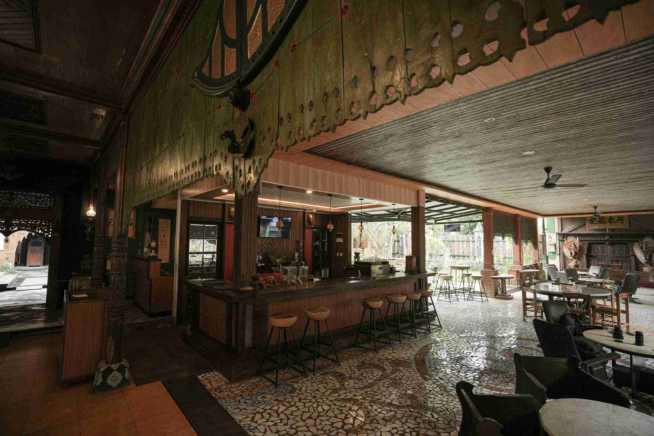 Ramayana Banquet Hall - Traditional Joglo Event Space